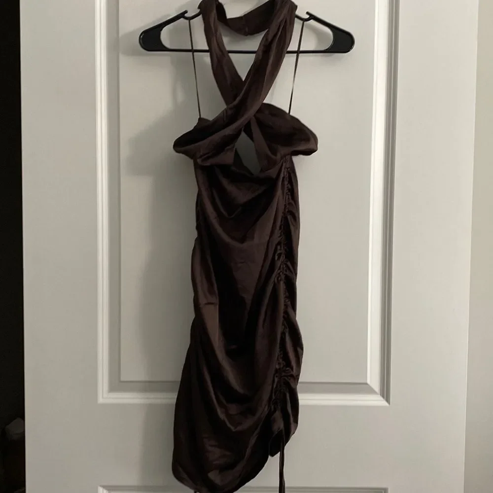 Showpo AMELLIA HALTER NECK CUT OUT MINI DRESS CHOCOLATE SATIN Size 6 NWT - Picture 2 of 10